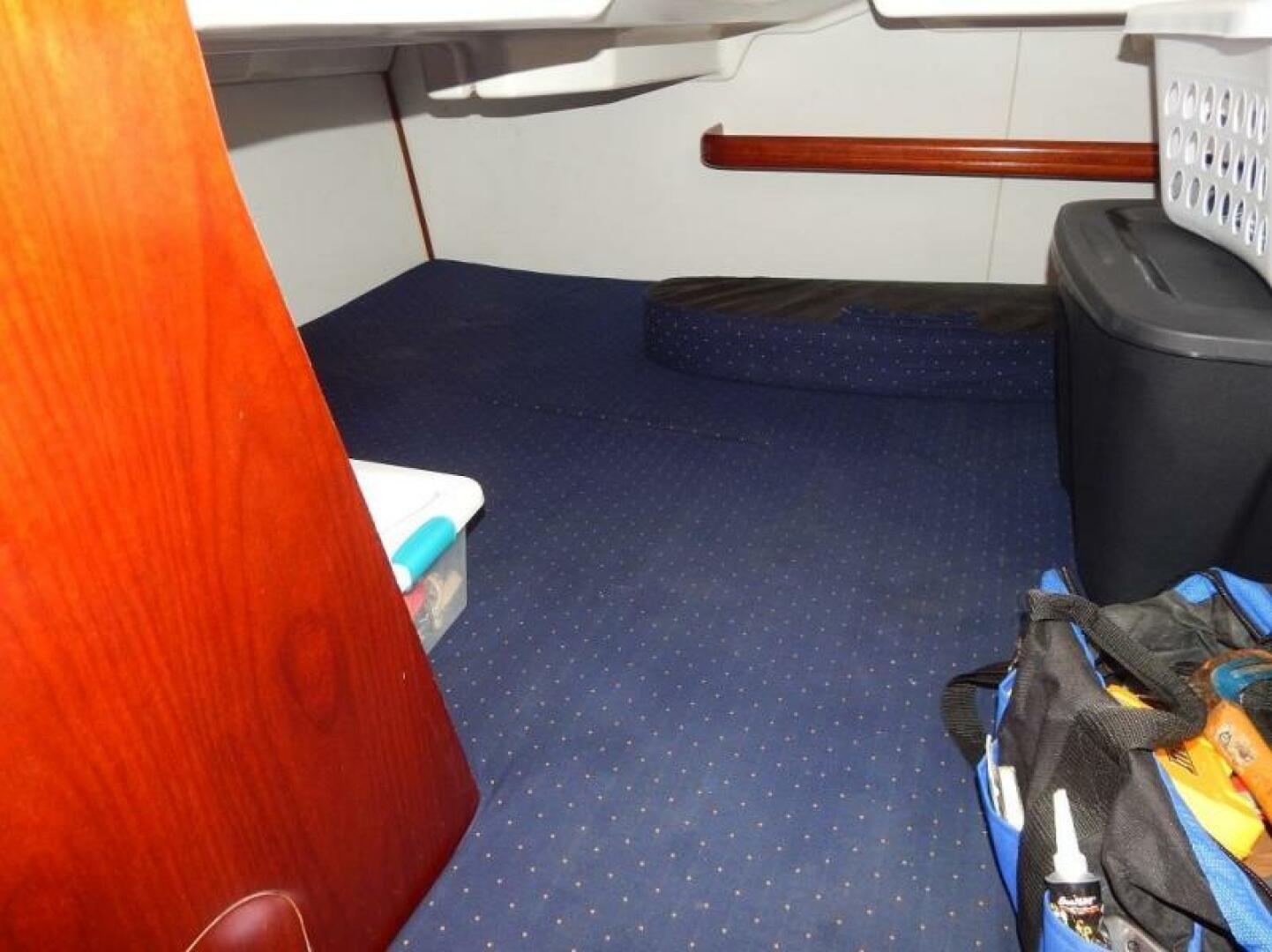 Slide: The Image of Beneteau 373 2004 - 5143465