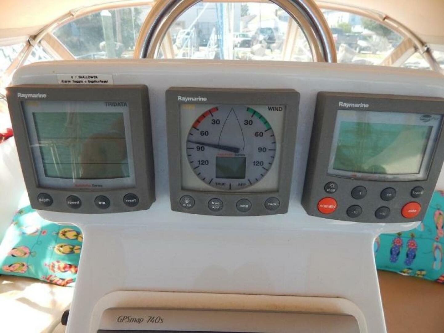 Slide: The Image of Beneteau 373 2004 - 5143475
