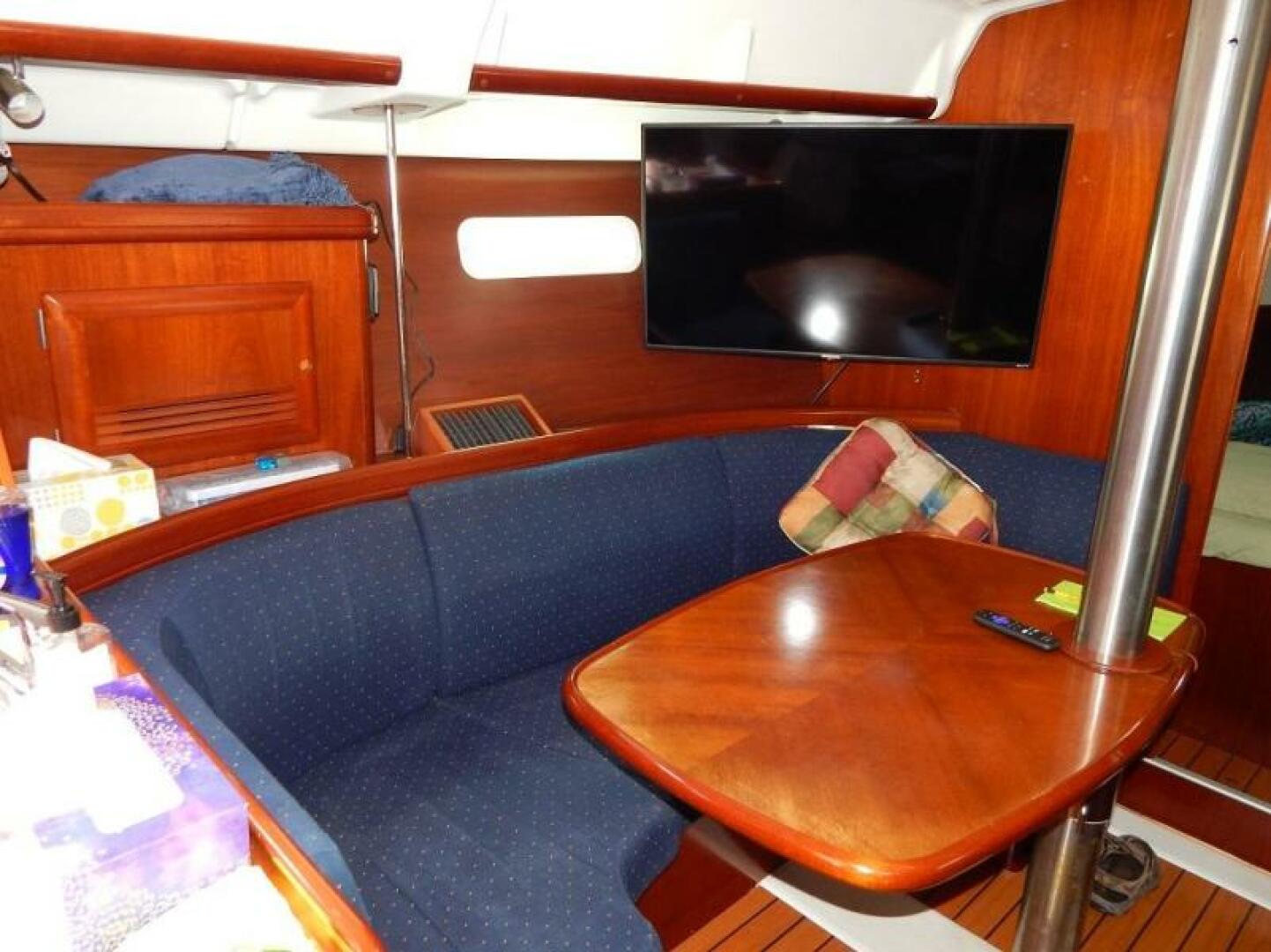 Slide: The Image of Beneteau 373 2004 - 5143457