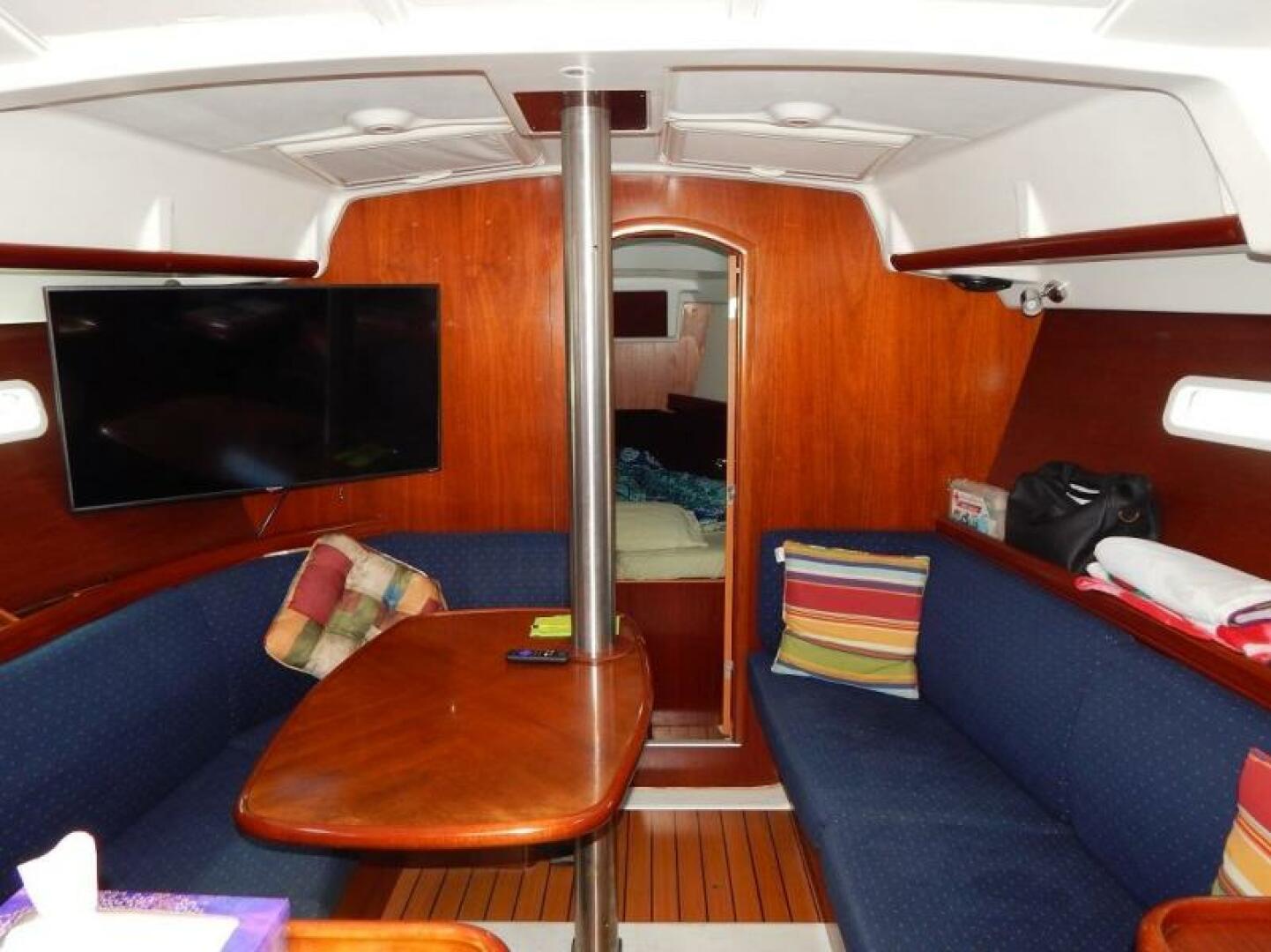 Slide: The Image of Beneteau 373 2004 - 5143455