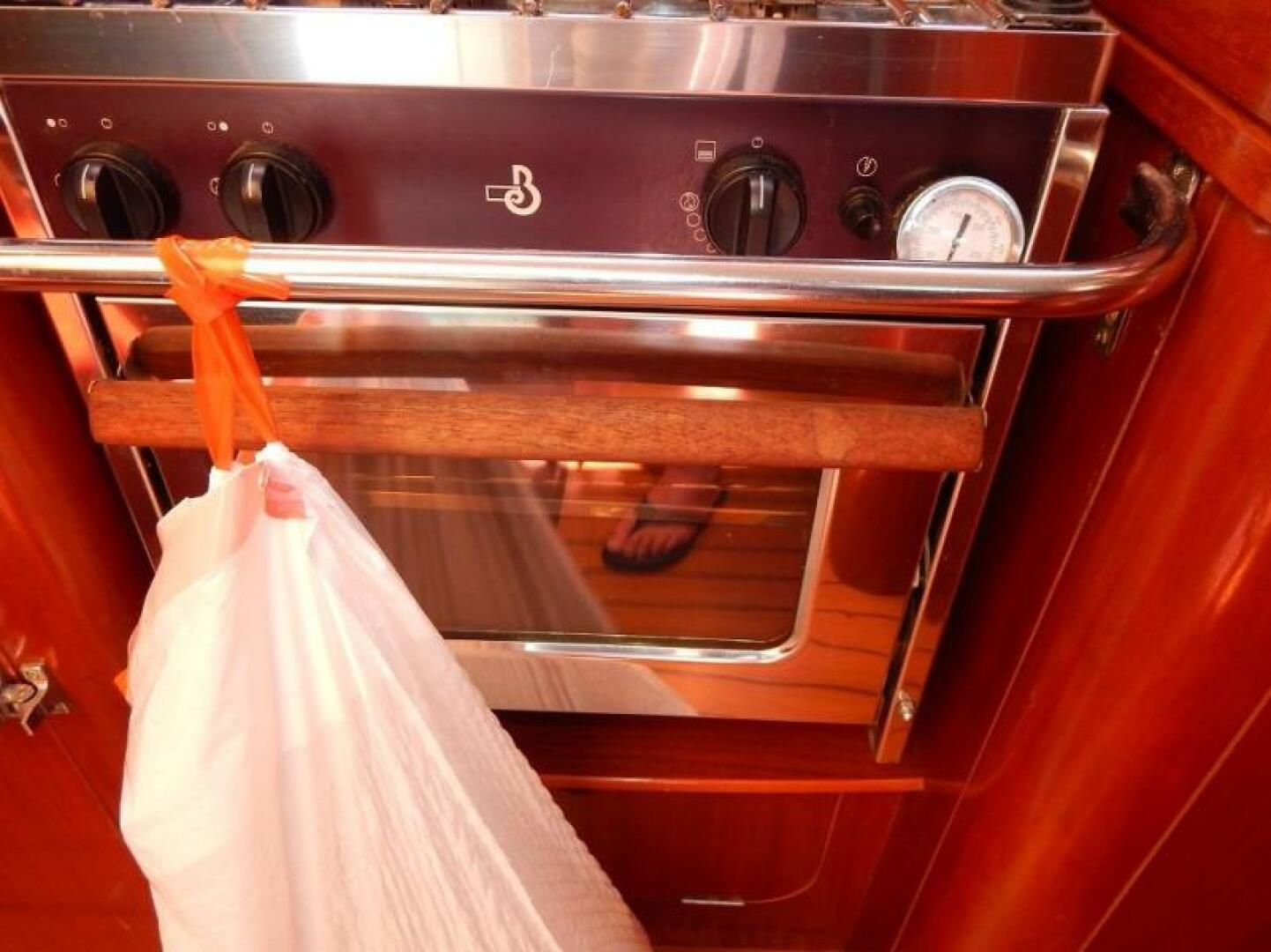 Slide: The Image of Beneteau 373 2004 - 5143463