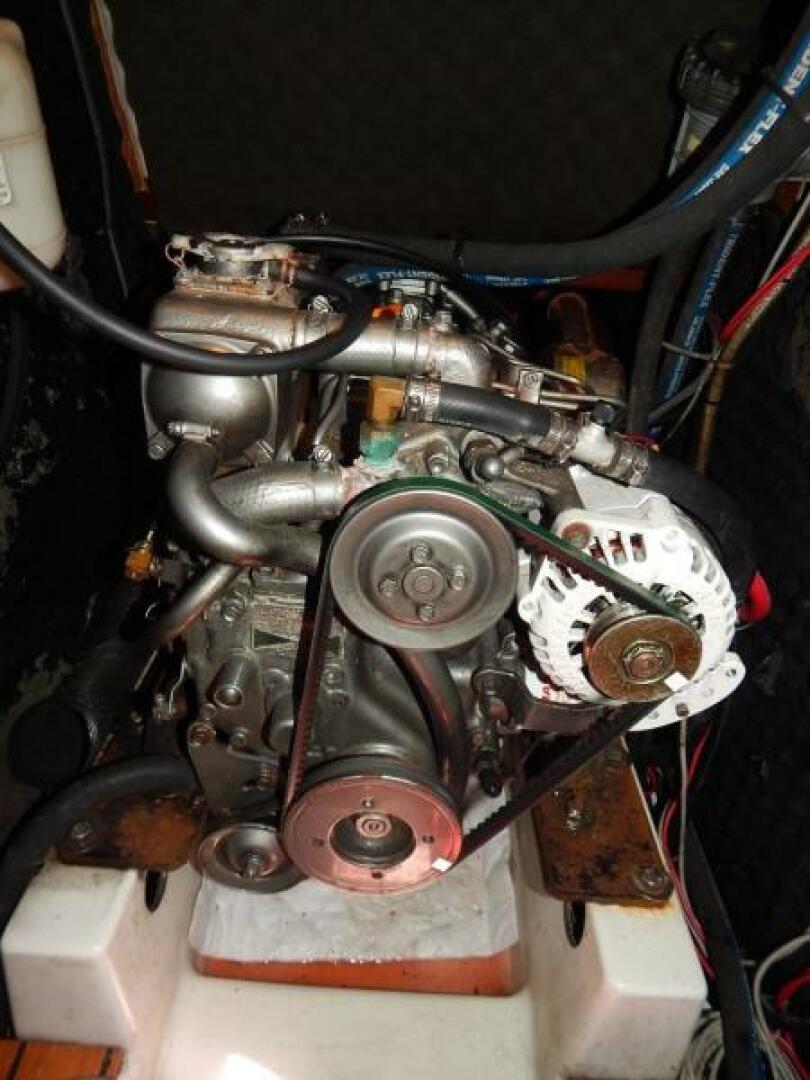 Slide: The Image of Beneteau 373 2004 - 5143468