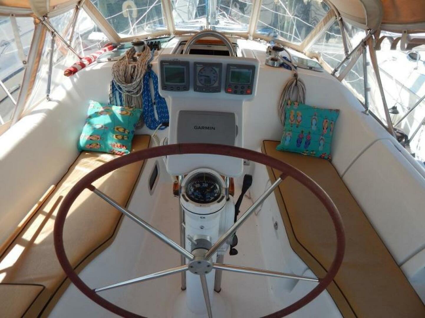 Slide: The Image of Beneteau 373 2004 - 5143471