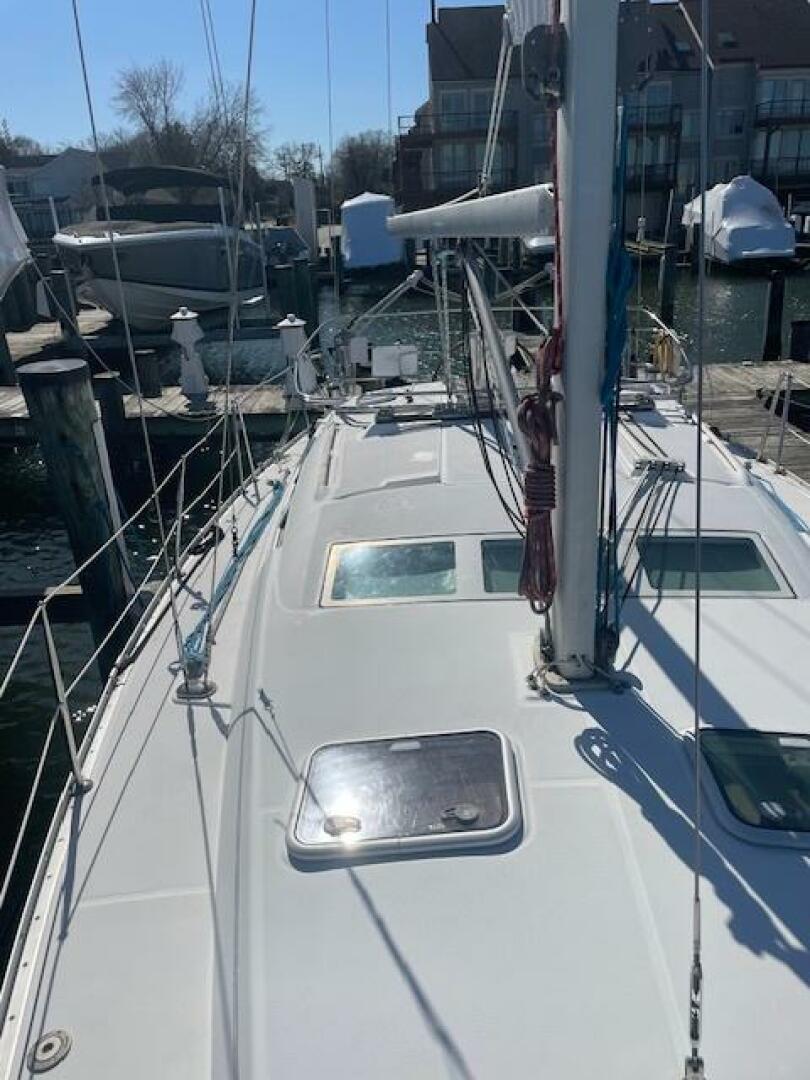 Slide: The Image of Beneteau 373 2005 - 5105020