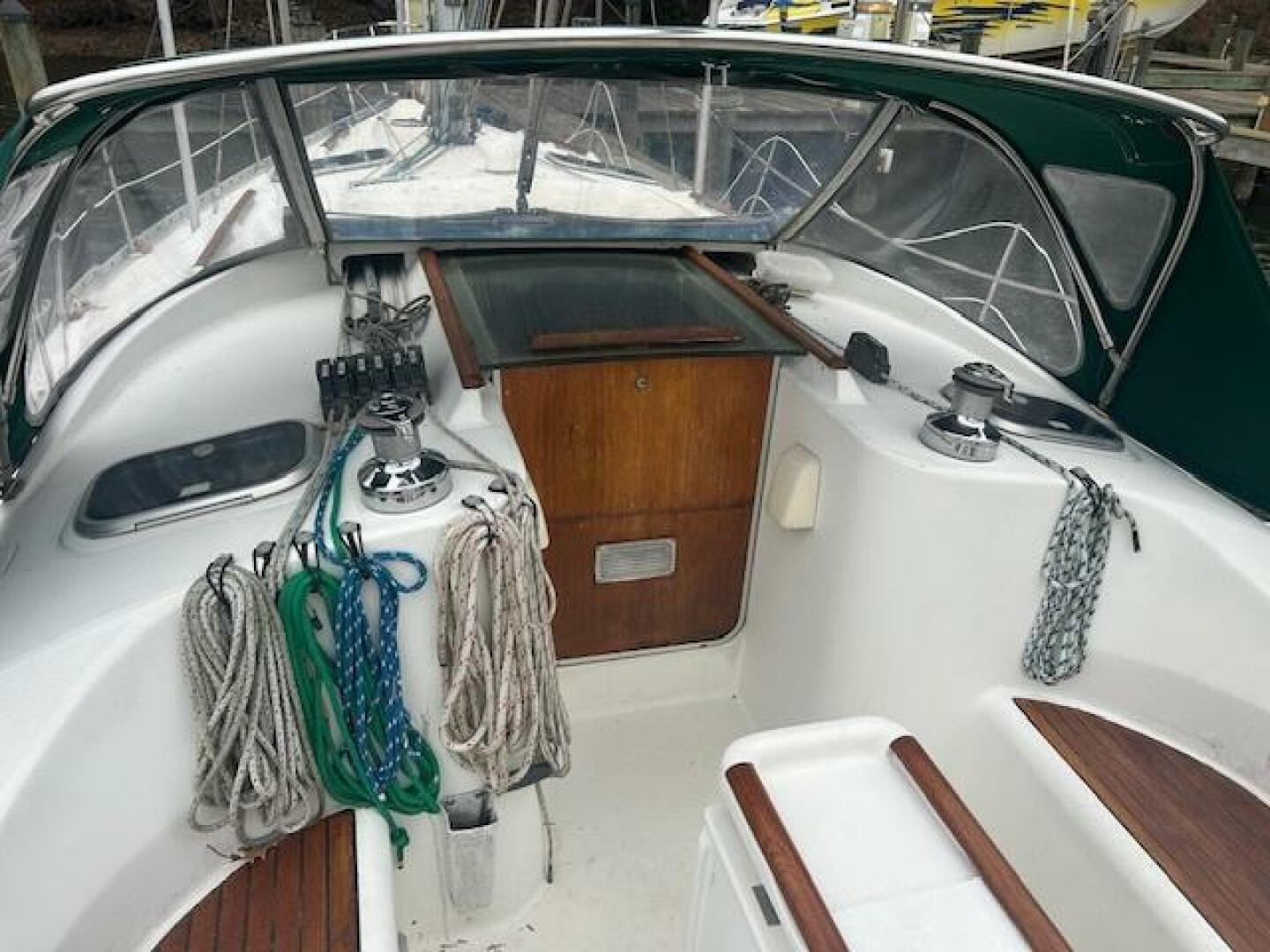 Slide: The Image of Beneteau 381 1998 - 4857611