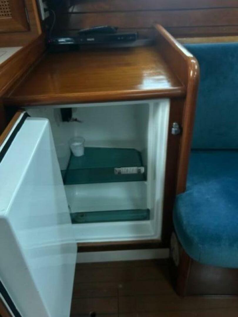 Slide: The Image of Beneteau 381 1998 - 4857845