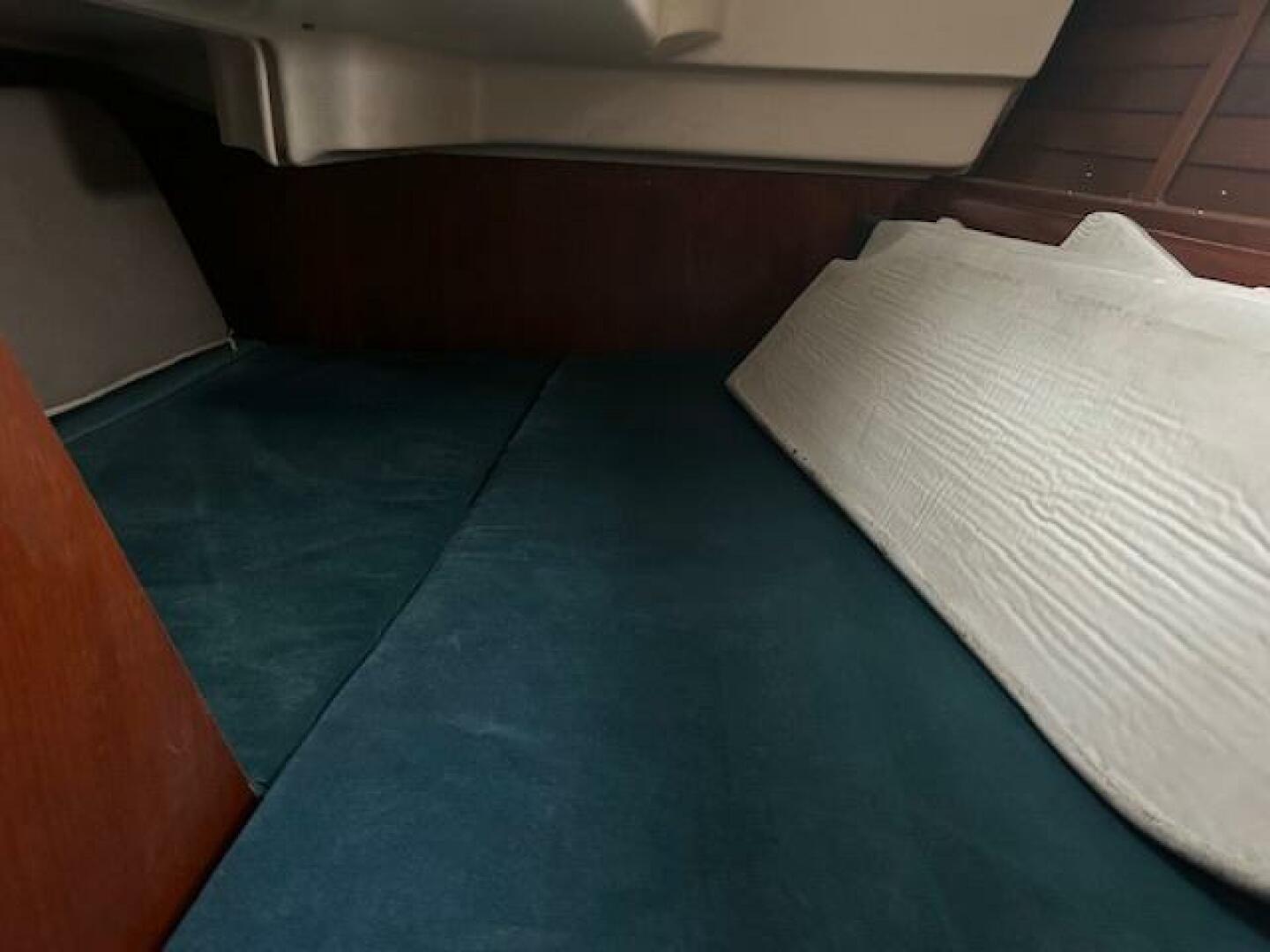 Slide: The Image of Beneteau 381 1998 - 4857909