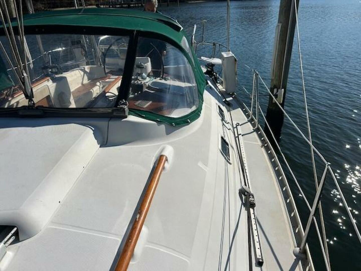 Slide: The Image of Beneteau 381 1998 - 4857593