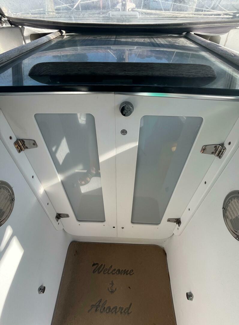 Slide: The Image of Beneteau 381 2001 - 4811762