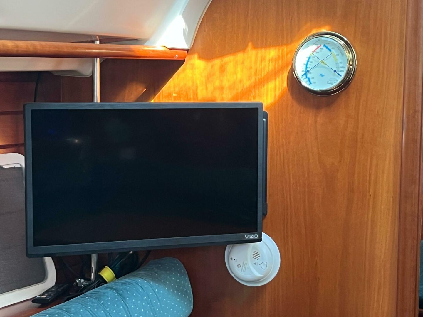 Slide: The Image of Beneteau 381 2001 - 4811752