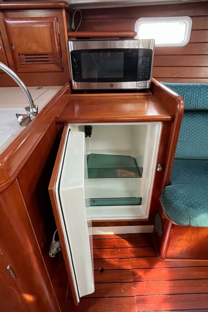 Slide: The Image of Beneteau 381 2001 - 4811771