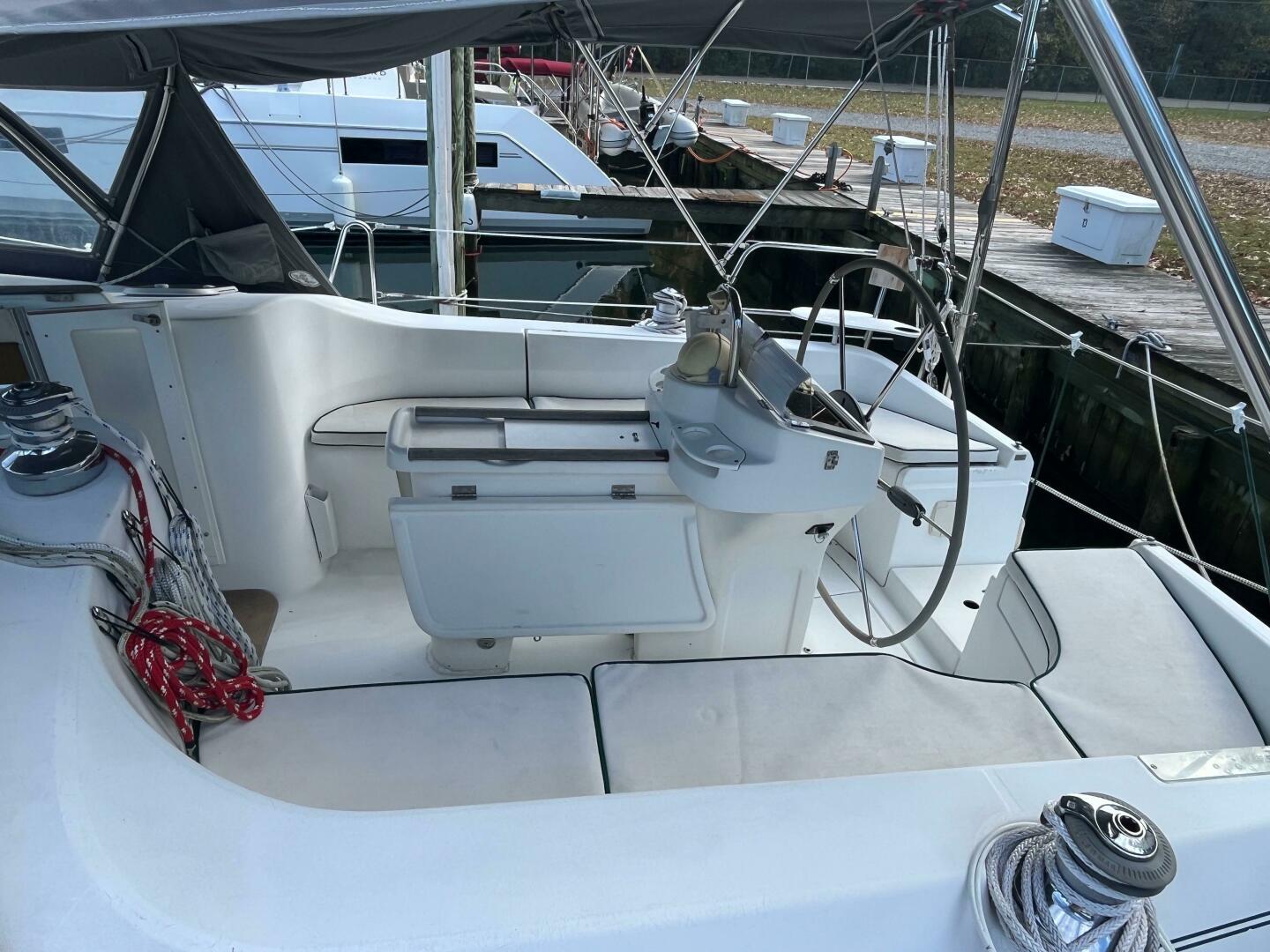 Slide: The Image of Beneteau 381 2001 - 4811782