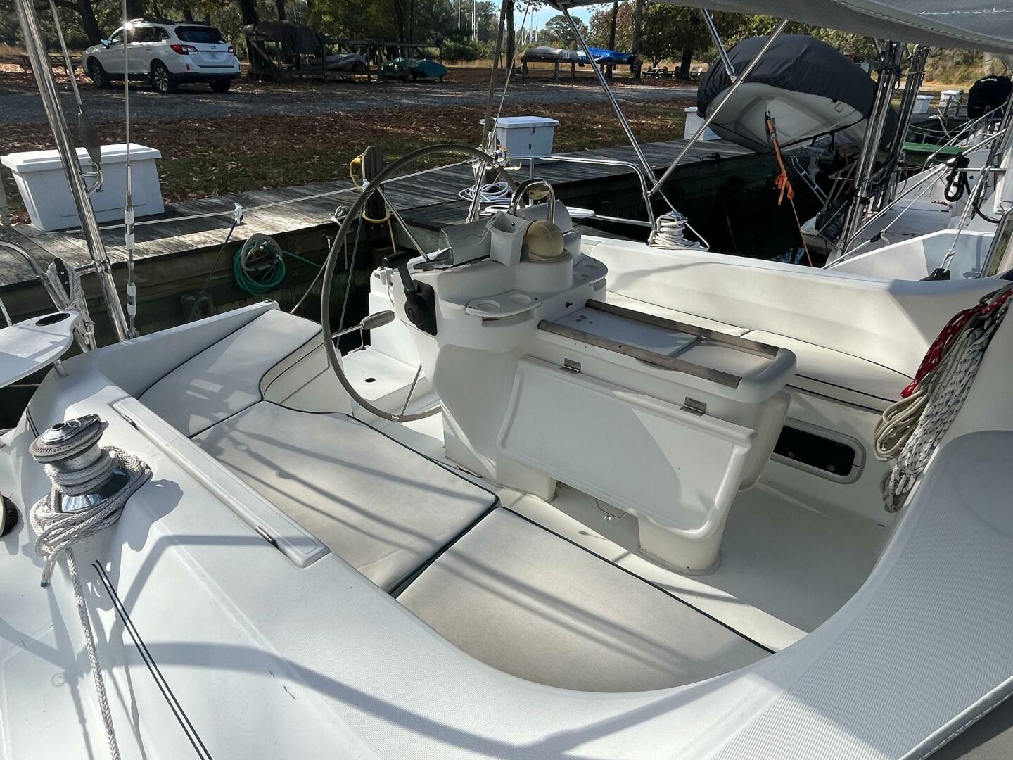Slide: The Image of Beneteau 381 2001 - 4811791