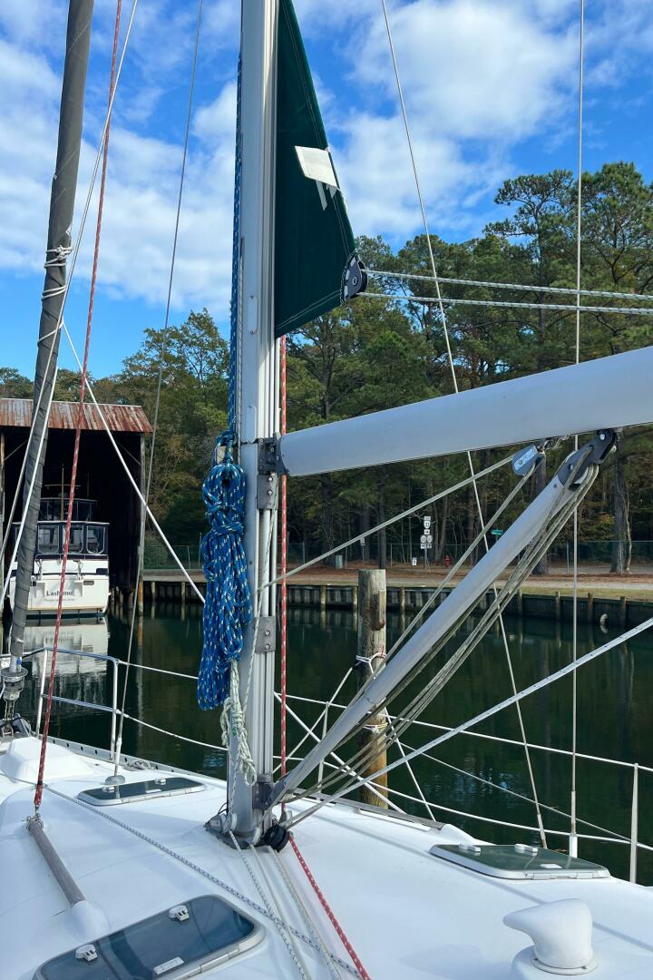 Slide: The Image of Beneteau 381 2001 - 4811801