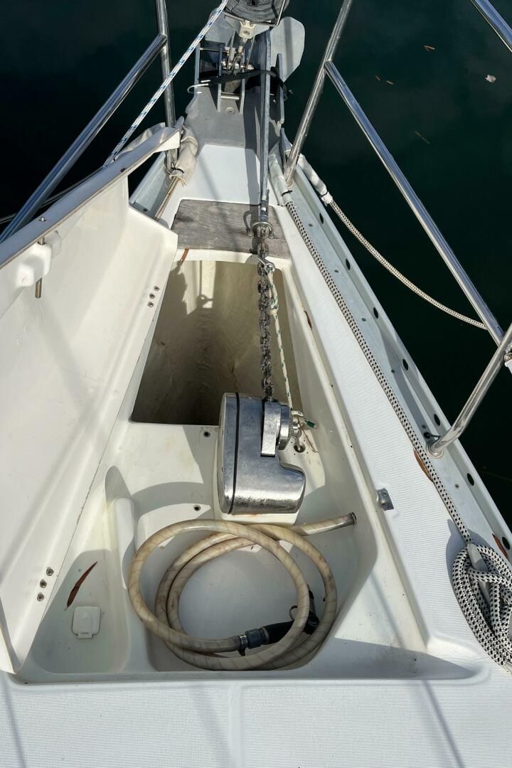 Slide: The Image of Beneteau 381 2001 - 4811802