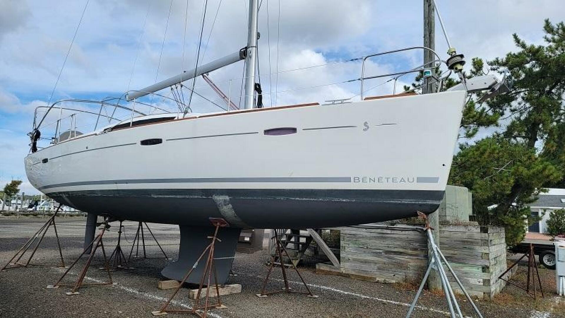 Slide: The Image of Beneteau 40 2010 - 5093284