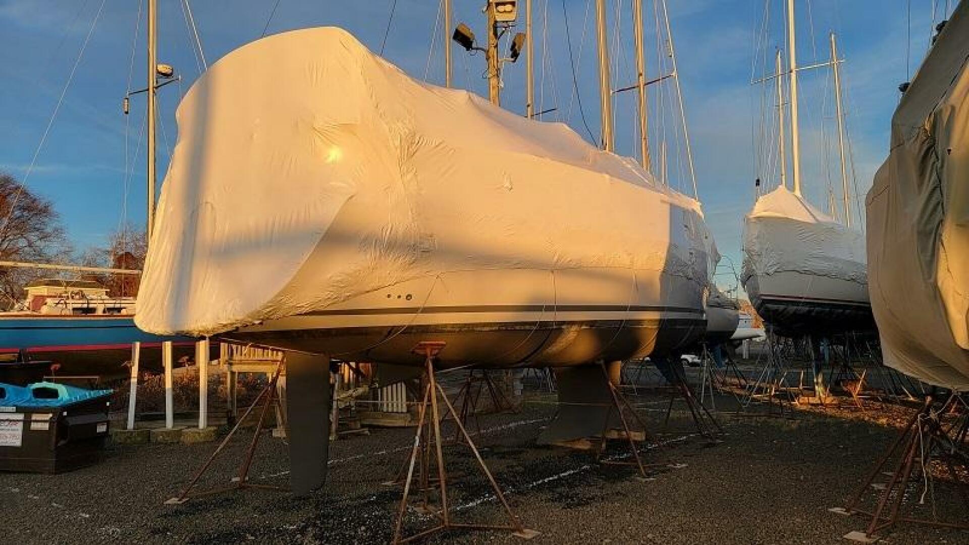 Slide: The Image of Beneteau 40 2010 - 5093285