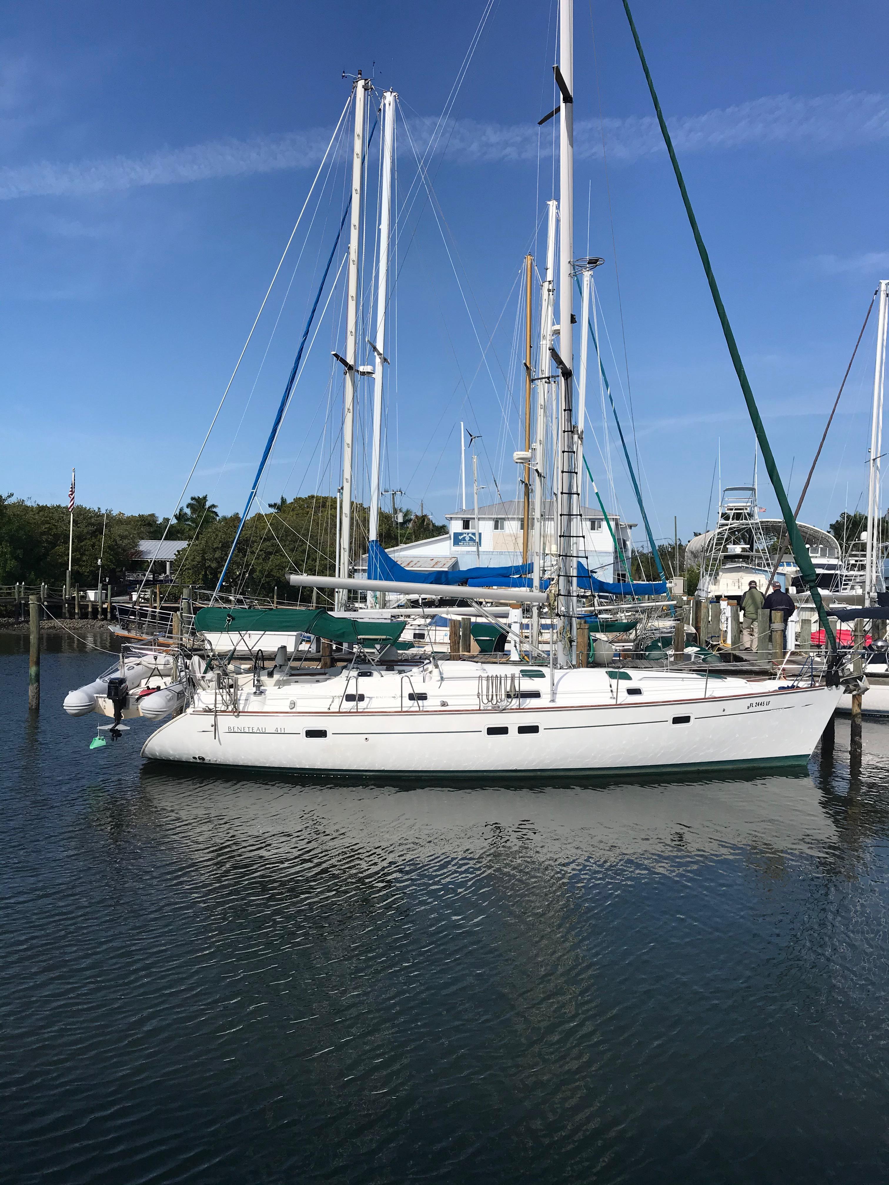 Slide: The Image of Beneteau 411 1999 - 1