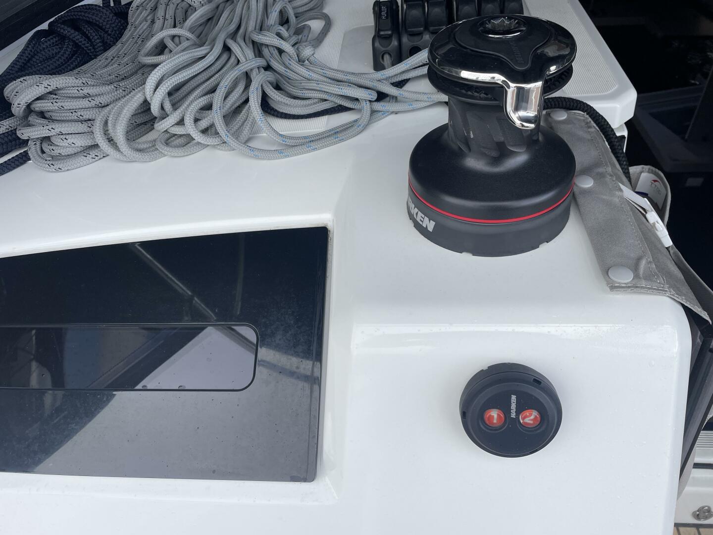 Slide: The Image of Beneteau 42 2022 - 4234658
