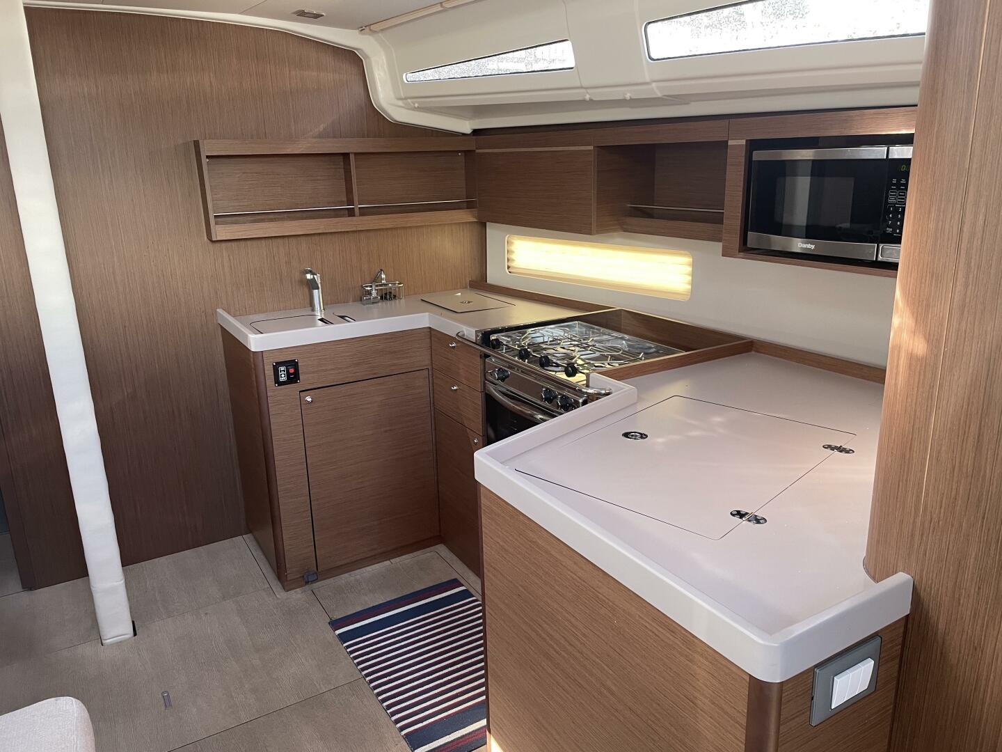 Slide: The Image of Beneteau 42 2022 - 4234668