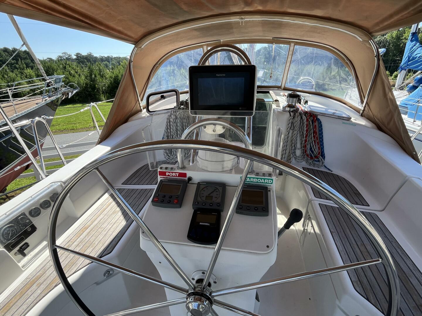 Slide: The Image of Beneteau 423 2003 - 5414431