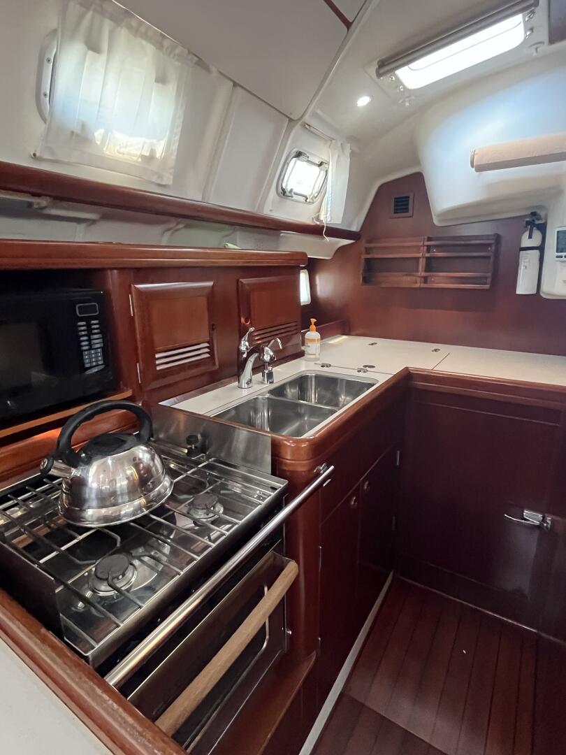 Slide: The Image of Beneteau 423 2003 - 5414200