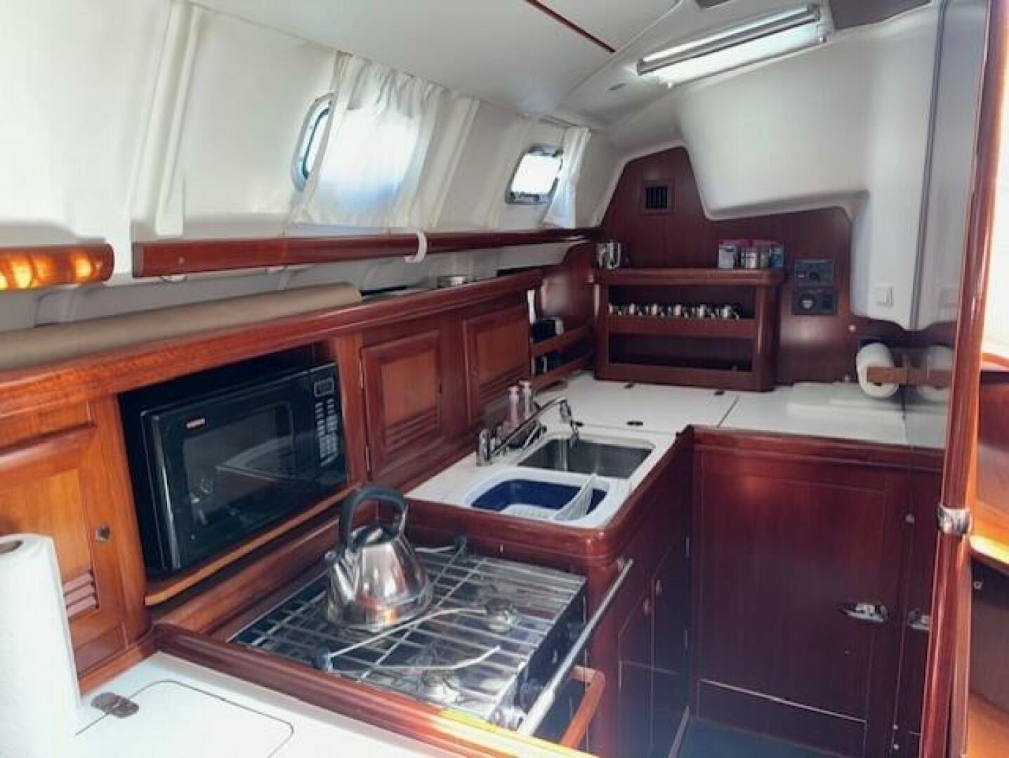 Slide: The Image of Beneteau 423 2004 - 5579825