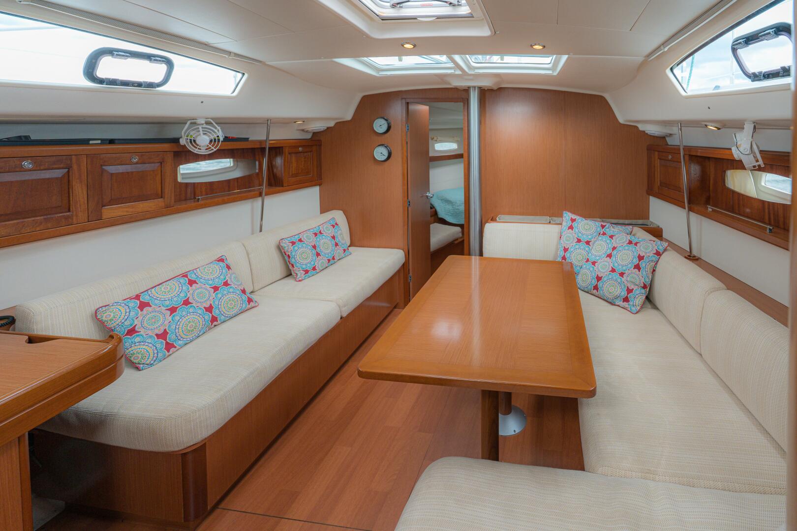 Slide: The Image of Beneteau 43 2008 - 5339593