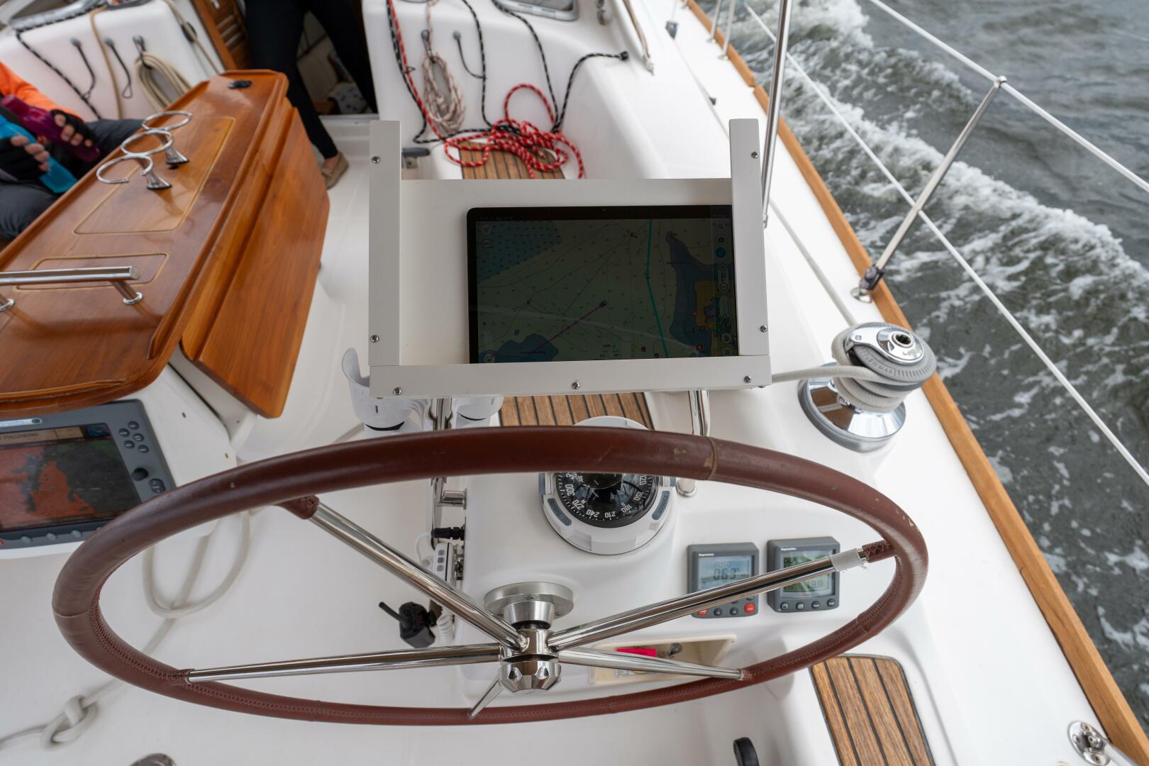 Slide: The Image of Beneteau 43 2008 - 5339560