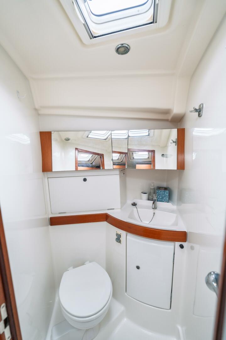 Slide: The Image of Beneteau 43 2008 - 5339564