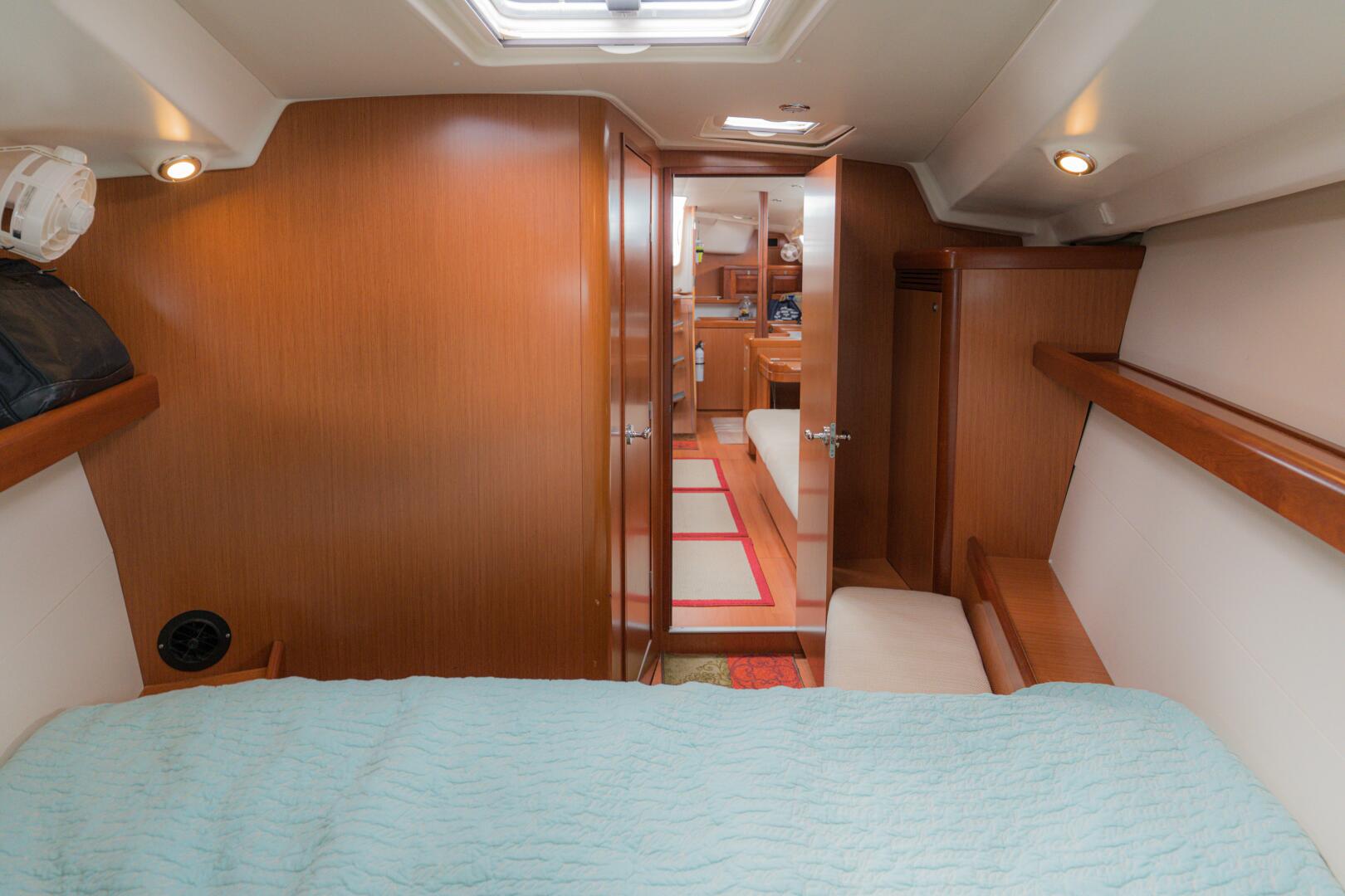 Slide: The Image of Beneteau 43 2008 - 5339566
