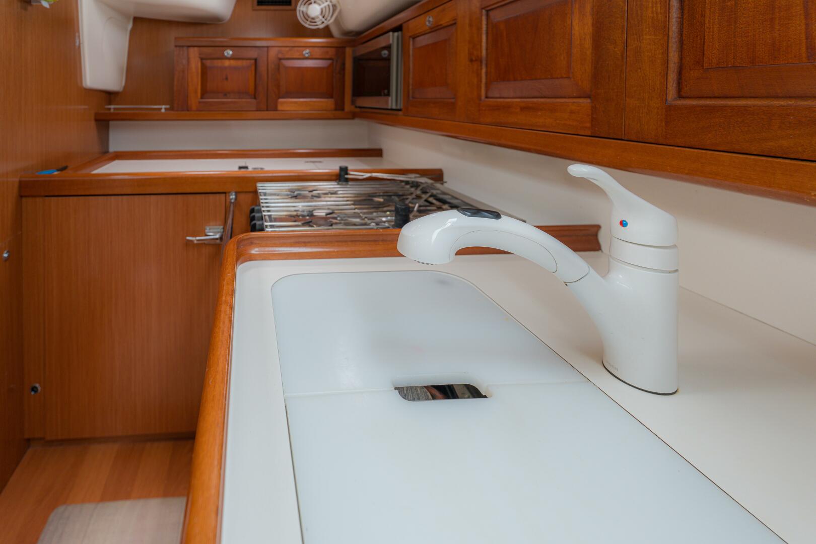 Slide: The Image of Beneteau 43 2008 - 5339581