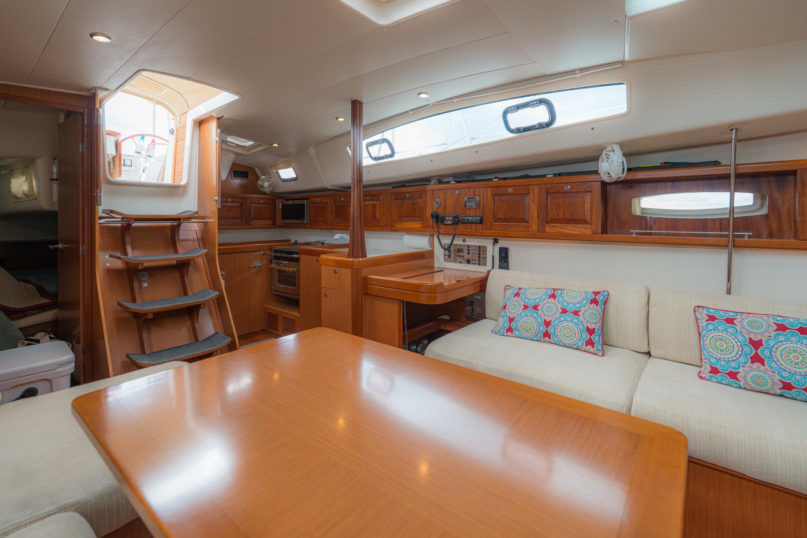 Slide: The Image of Beneteau 43 2008 - 5339595