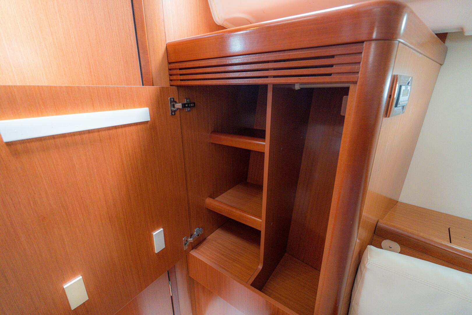 Slide: The Image of Beneteau 43 2008 - 5339618