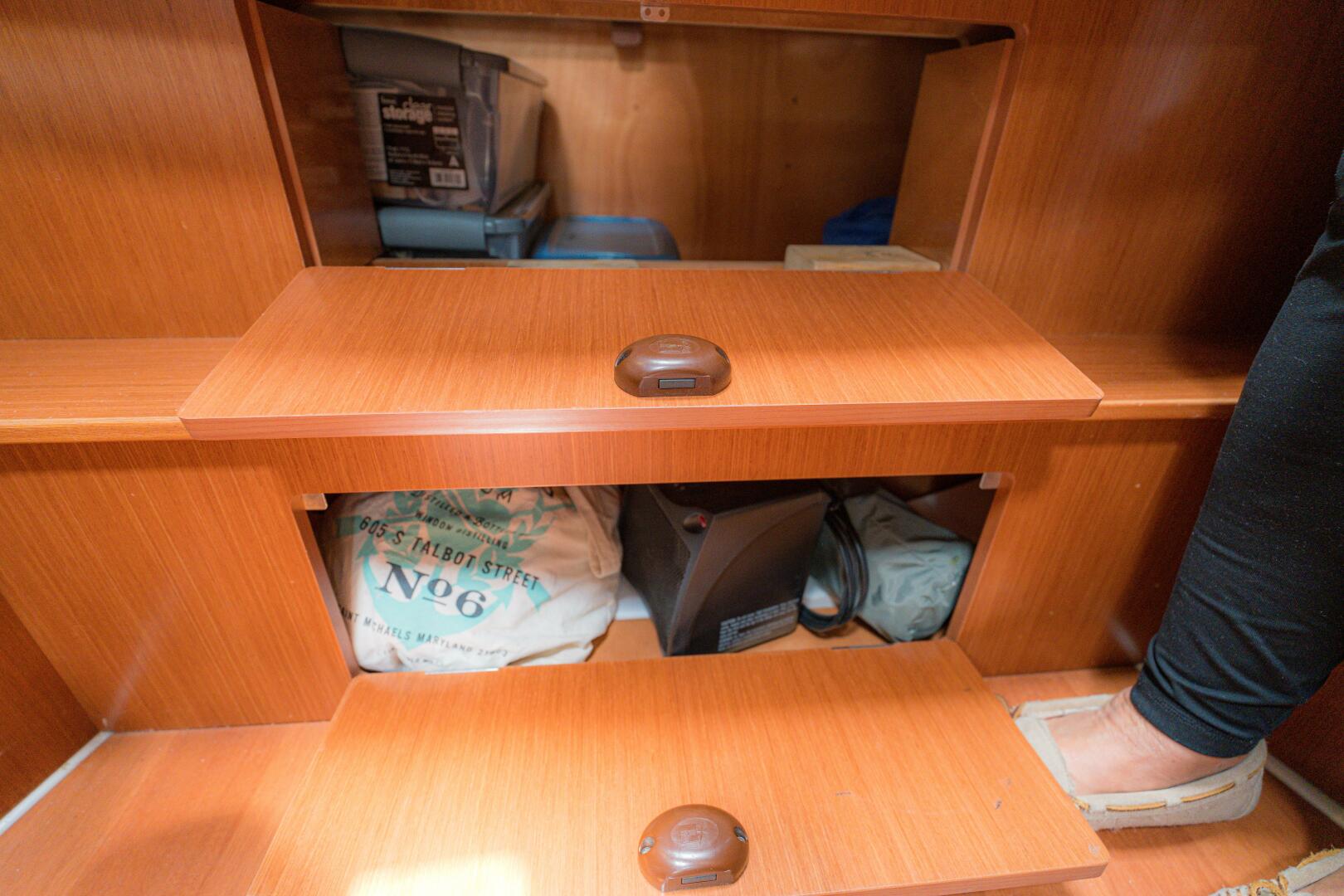 Slide: The Image of Beneteau 43 2008 - 5339623