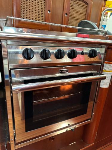 Slide: The Image of Galley - NEW Force 10 Stove - 22