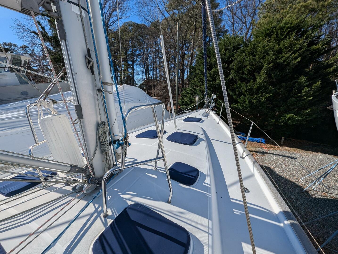 Slide: The Image of Beneteau 473 2006 - 27
