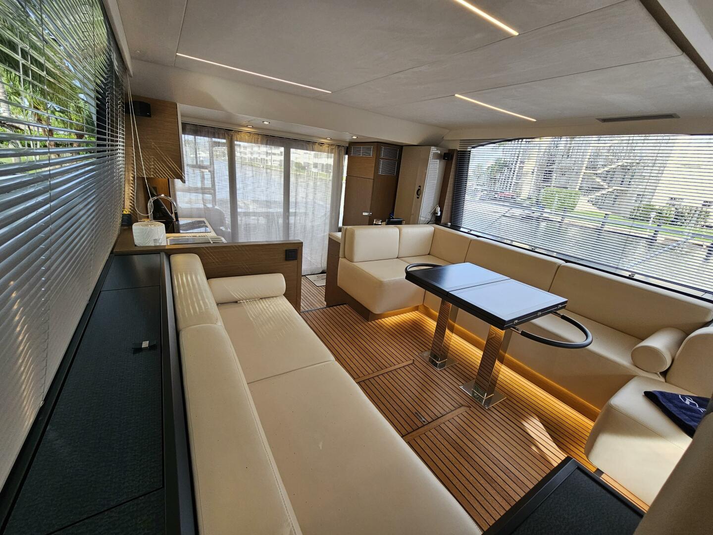 Slide: The Image of Beneteau 52 2021 - 4712244