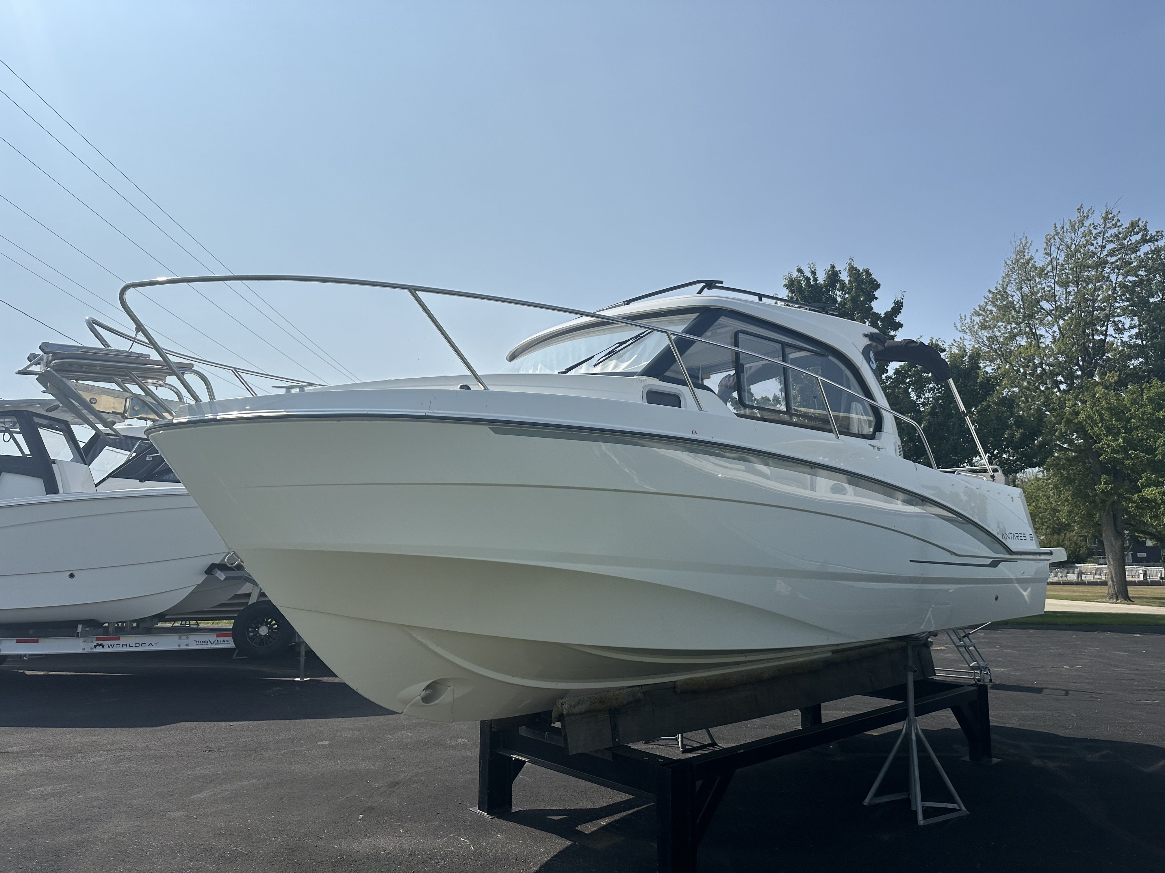 Slide: The Image of Beneteau 8 OB 2024 - 1