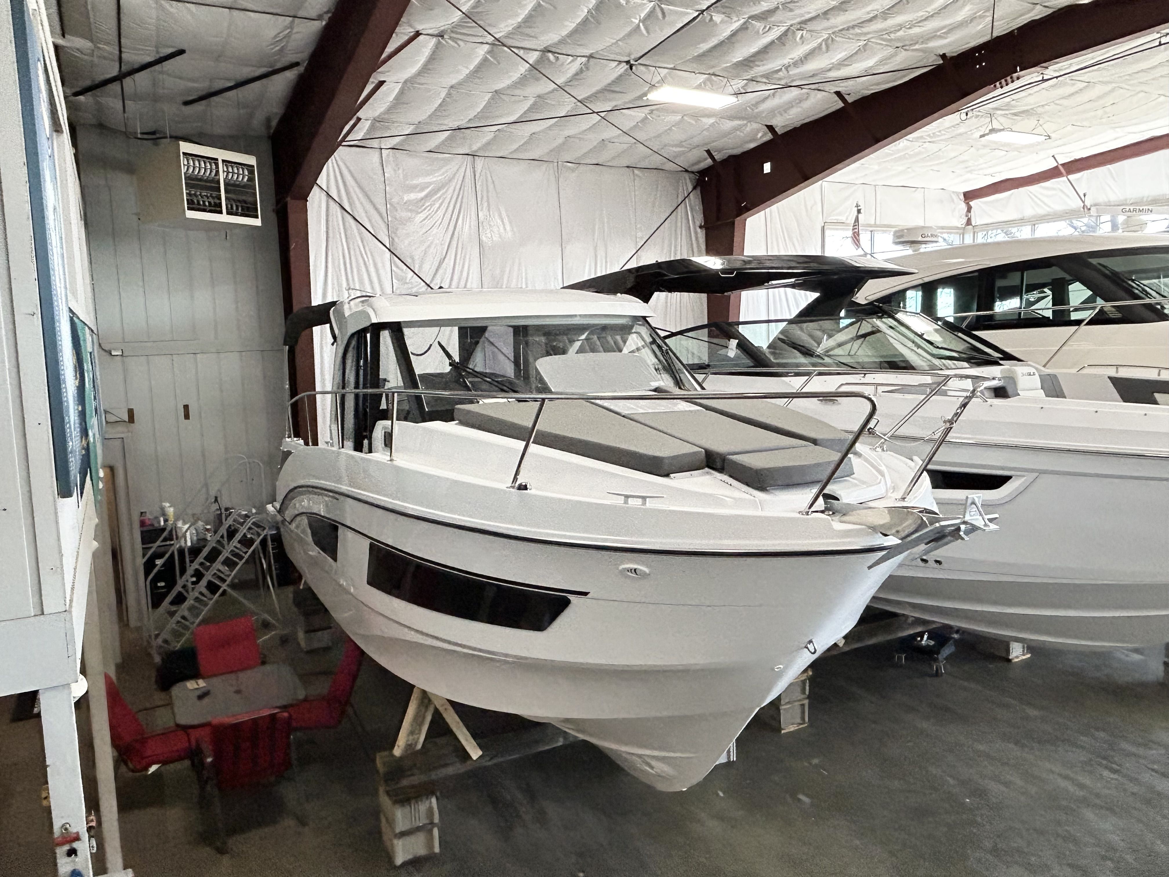 Slide: The Image of Beneteau 9 OB 2024 - 1