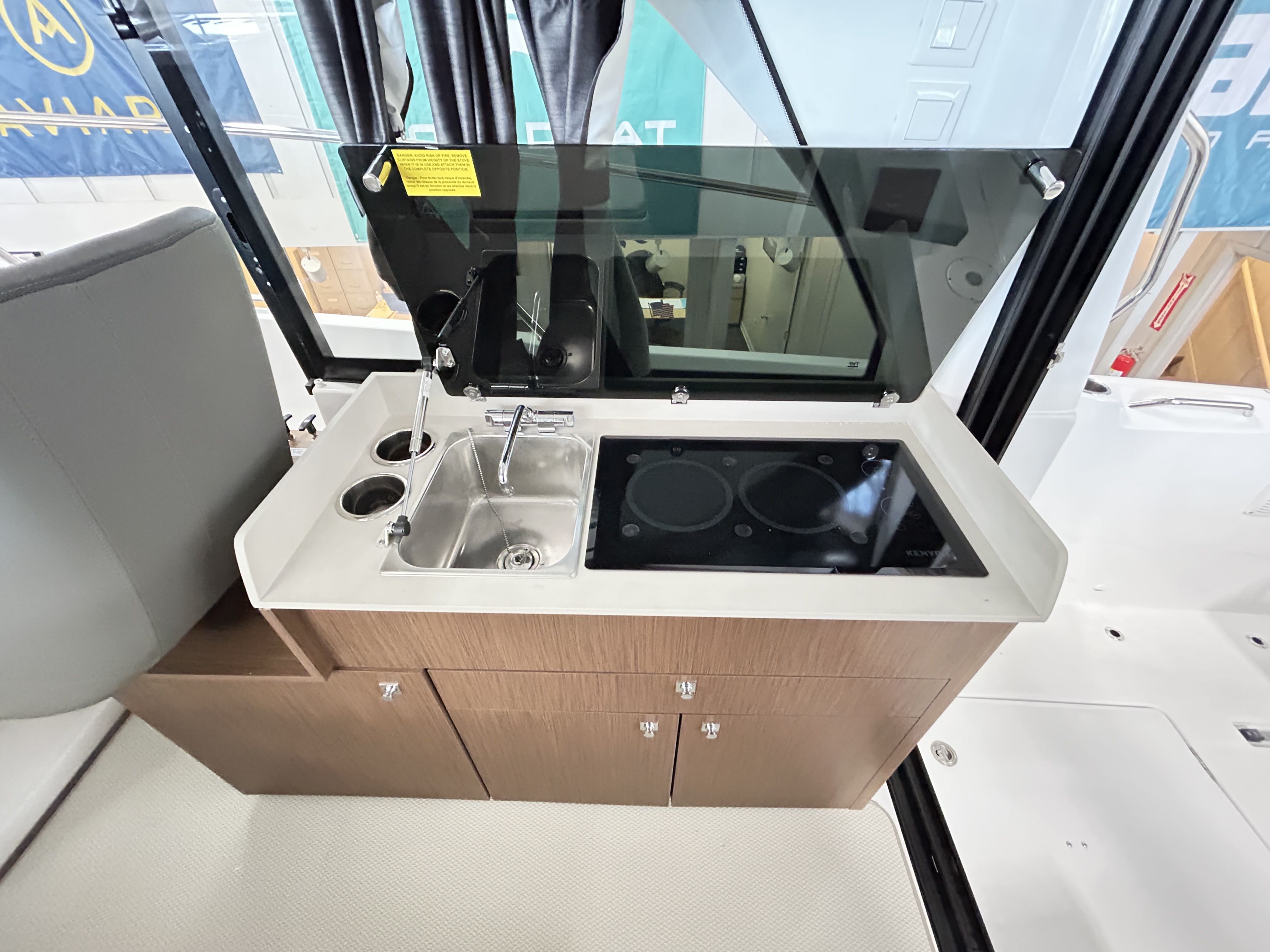 Slide: The Image of Beneteau 9 OB 2024 - 11