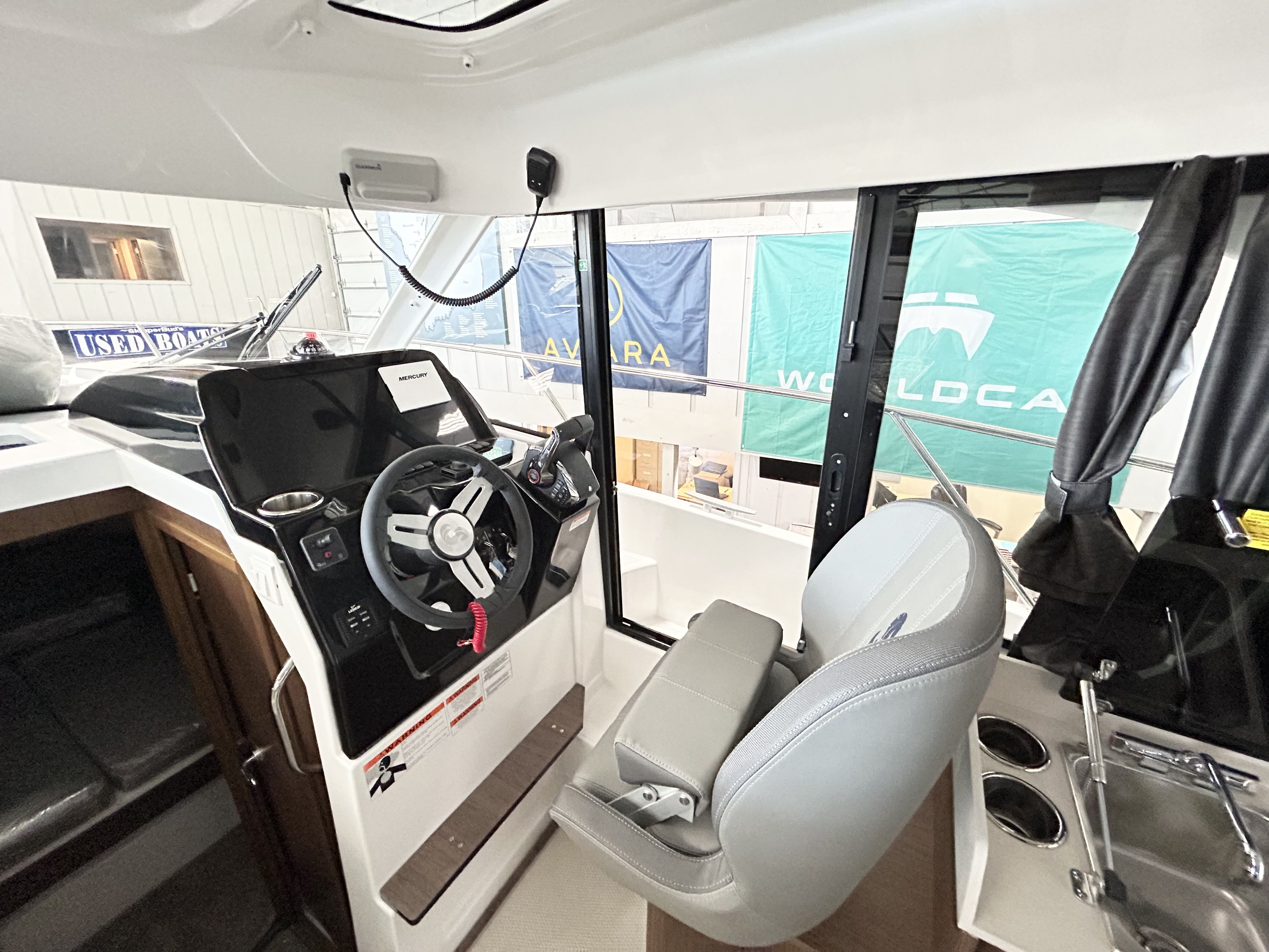 Slide: The Image of Beneteau 9 OB 2024 - 14