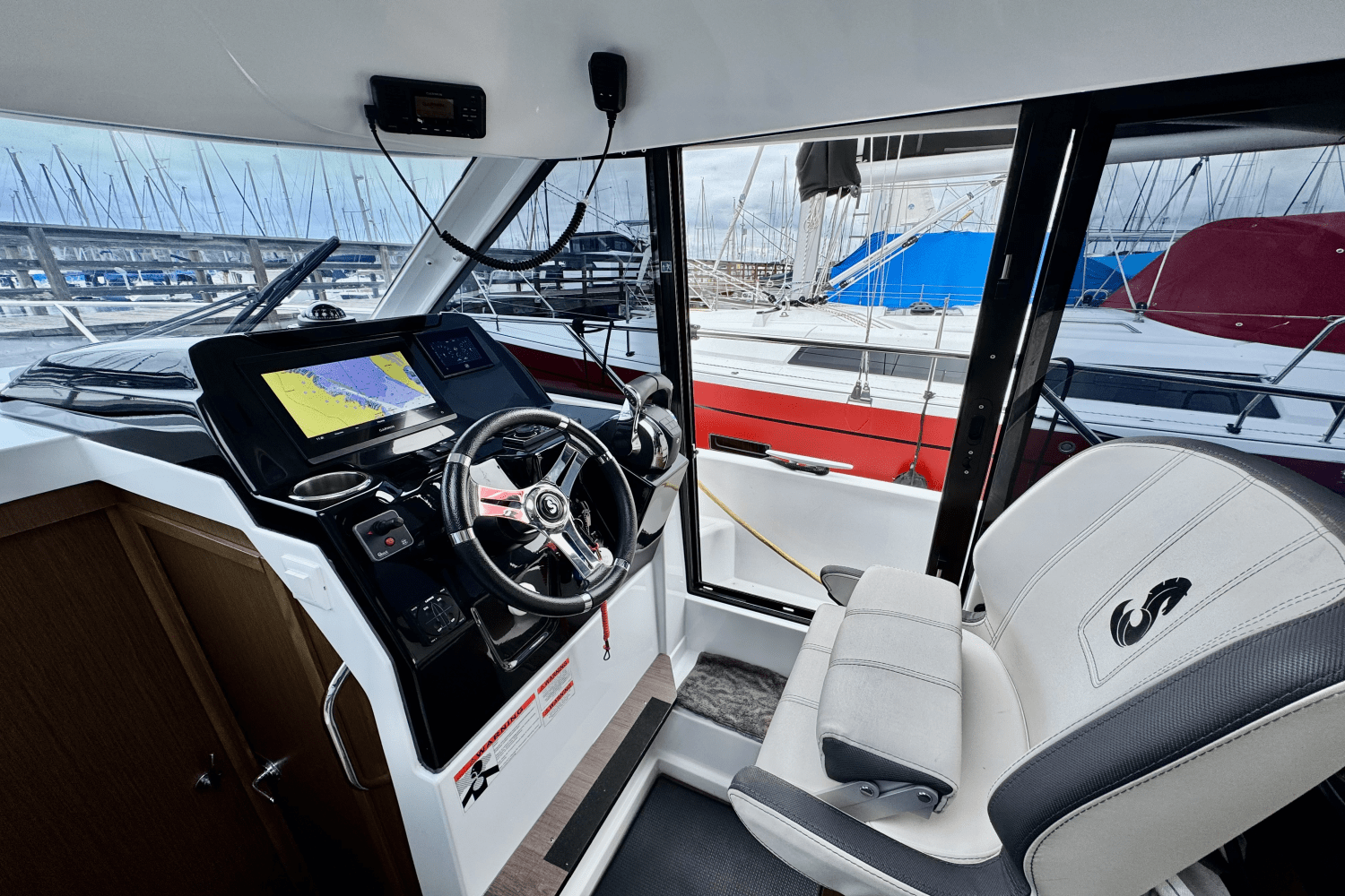 Slide: The Image of Beneteau ANATARES 9 2021 - 20