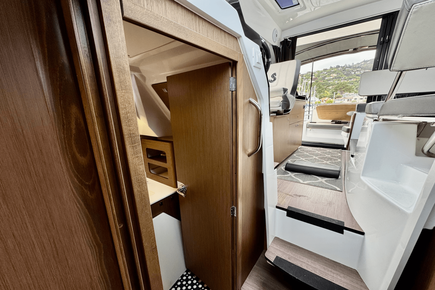 Slide: The Image of Beneteau ANATARES 9 2021 - 24