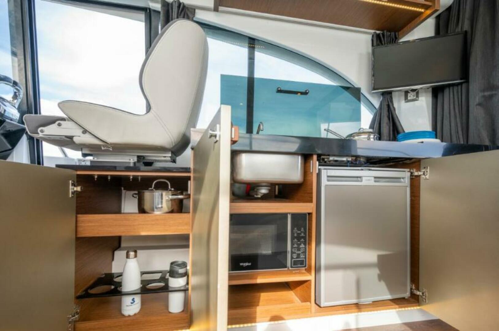 Slide: The Image of Beneteau Antares 11 2025 - 4625241