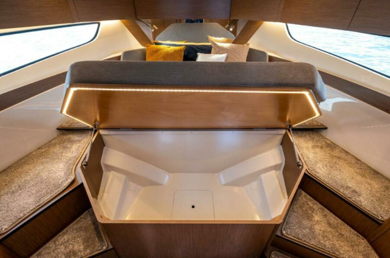 Slide: The Image of Beneteau Antares 11 2025 - 4625246