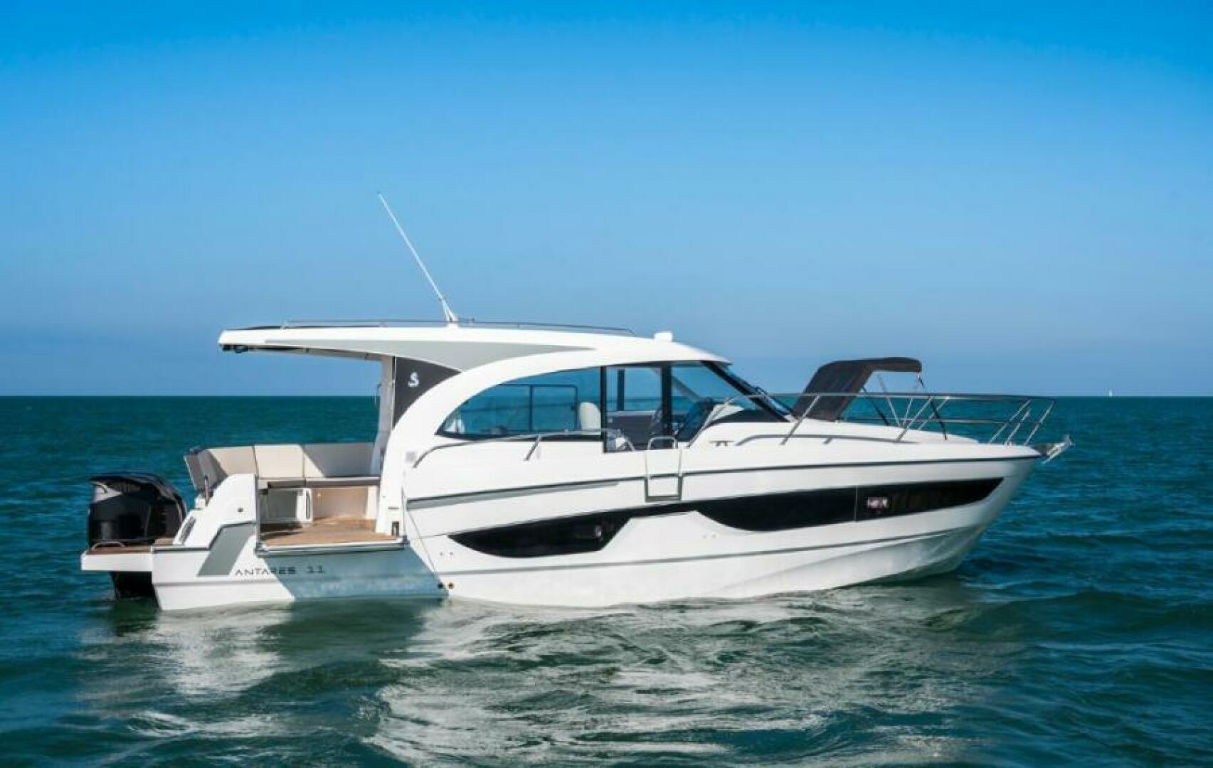 Slide: The Image of Beneteau Antares 11 2025 - 4625230
