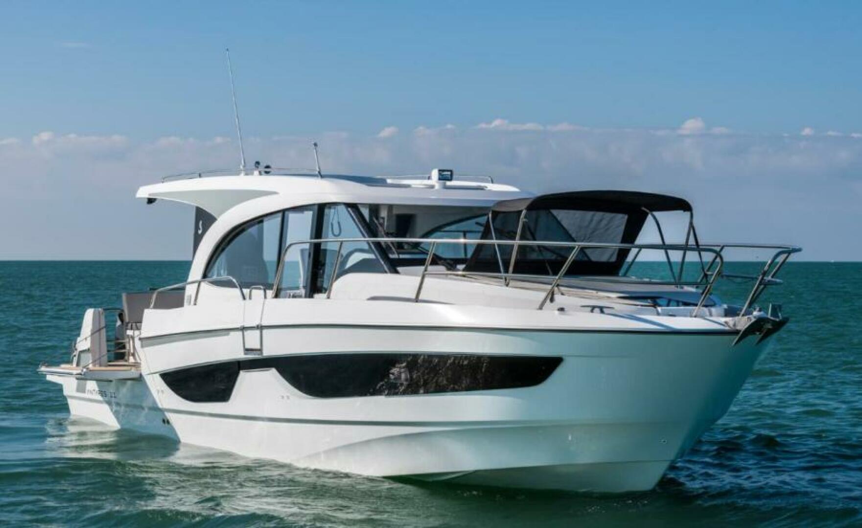 Slide: The Image of Beneteau Antares 11 2025 - 4625233