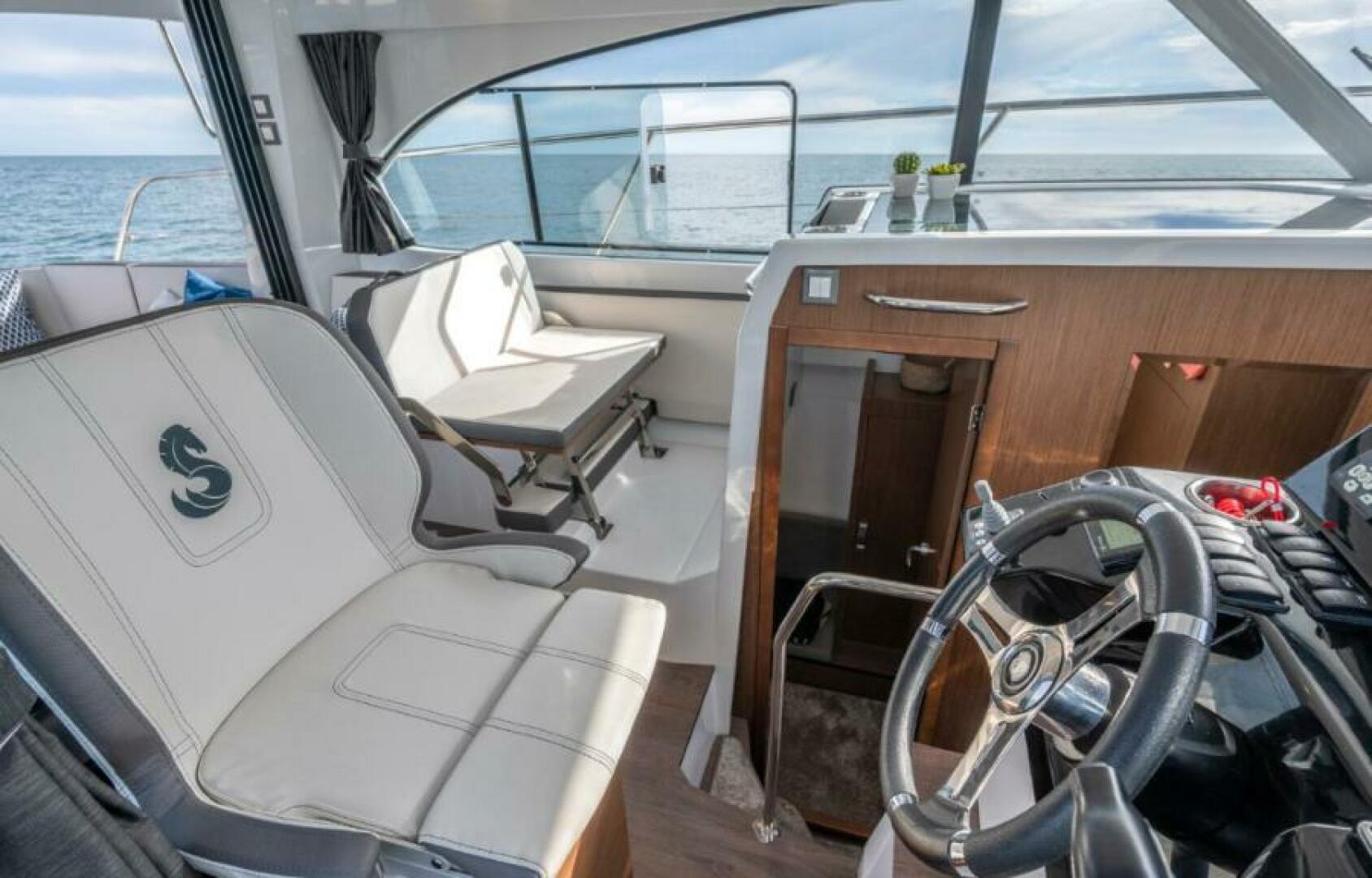 Slide: The Image of Beneteau Antares 11 2025 - 4625236