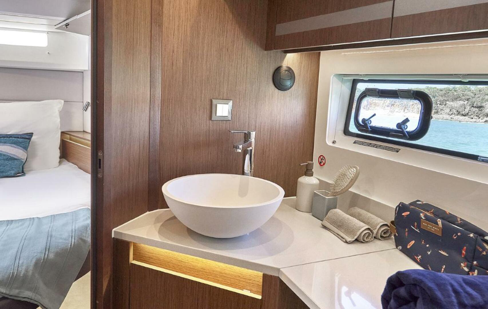 Slide: The Image of Beneteau Antares 12 2025 - 4597029